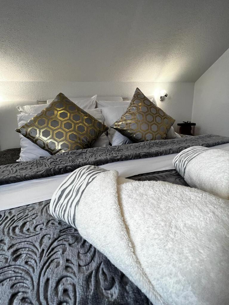 Luxury Apartment Megy โอโทชาส ภายนอก รูปภาพ